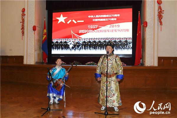中国驻蒙古国大使馆建军92周年招待会现场。