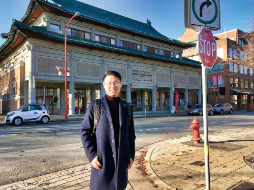 付正超希望图片展成为中加文化交流的桥樑。(加拿大《星岛日报》冯瑞熊摄 ) )